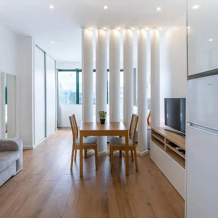 Window To By Amber Star Rent Apartment *