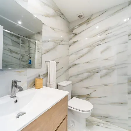 Window To By Amber Star Rent Apartment *